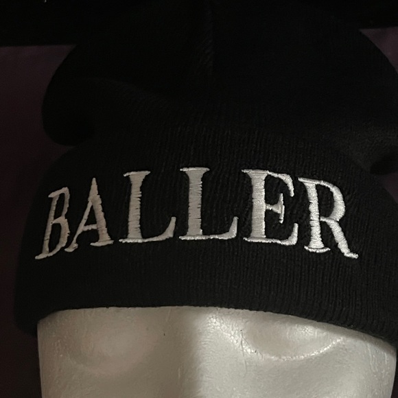 Beanie - Picture 3 of 3